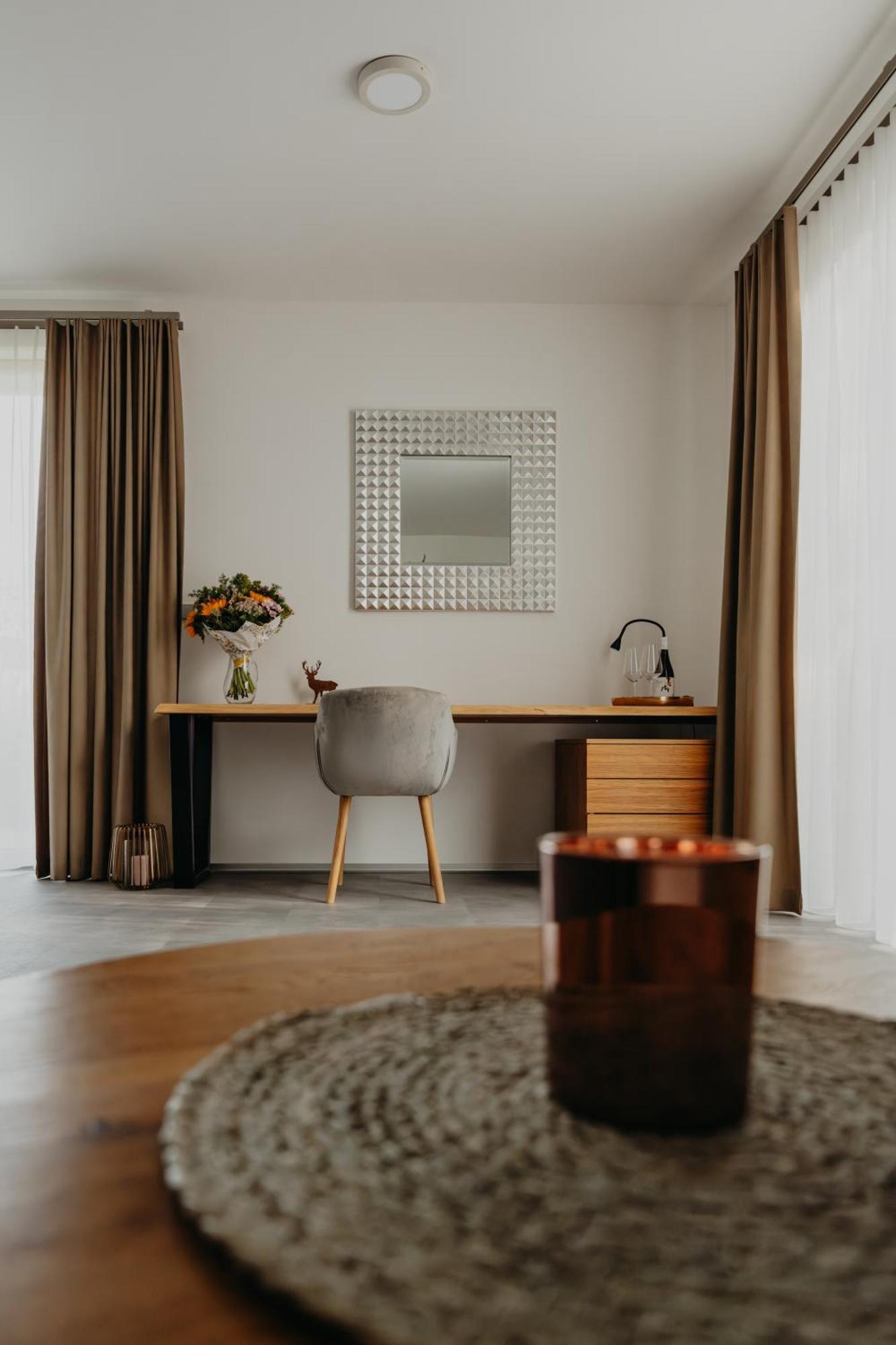 Apartman Usti フラニツェ エクステリア 写真