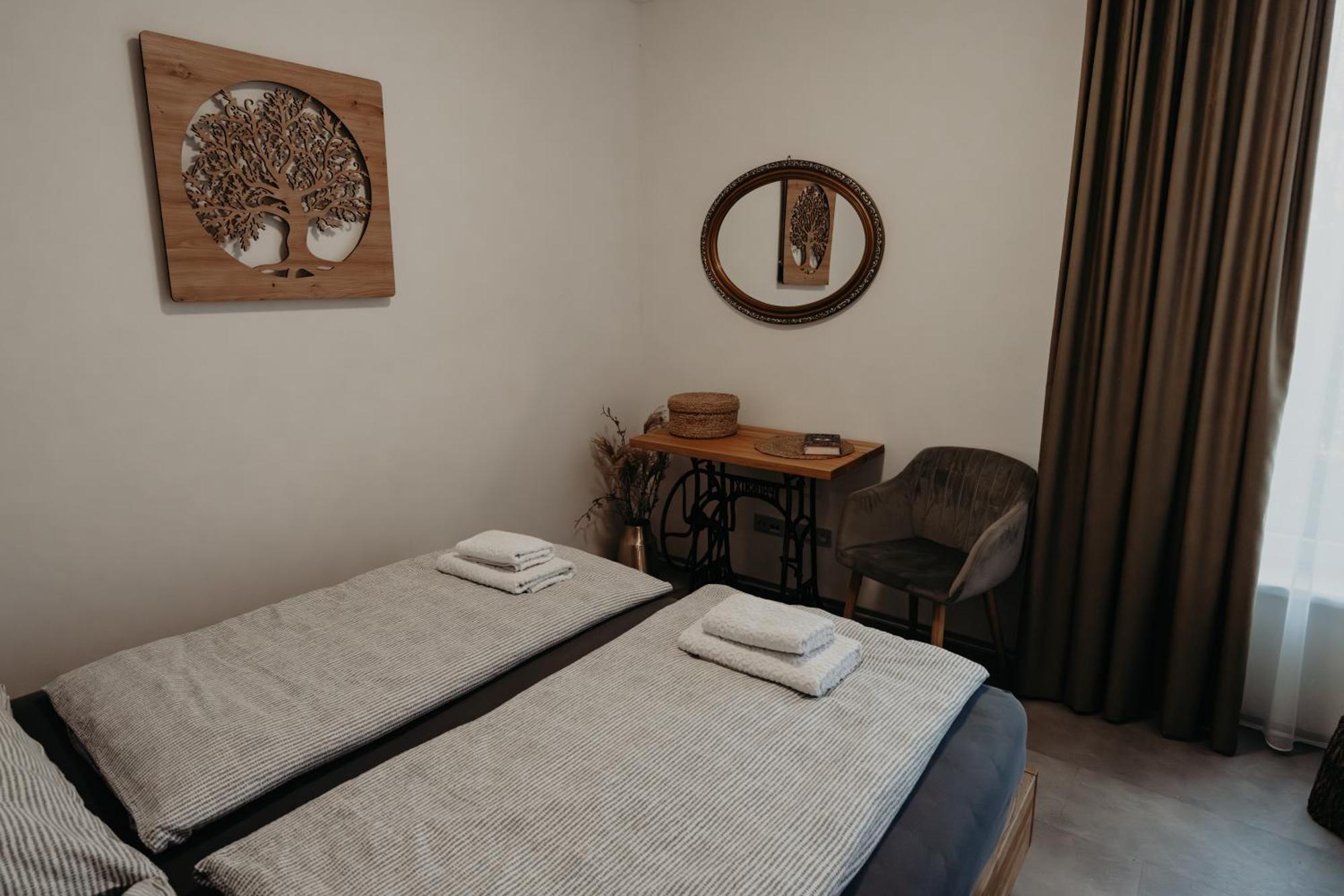 Apartman Usti フラニツェ エクステリア 写真